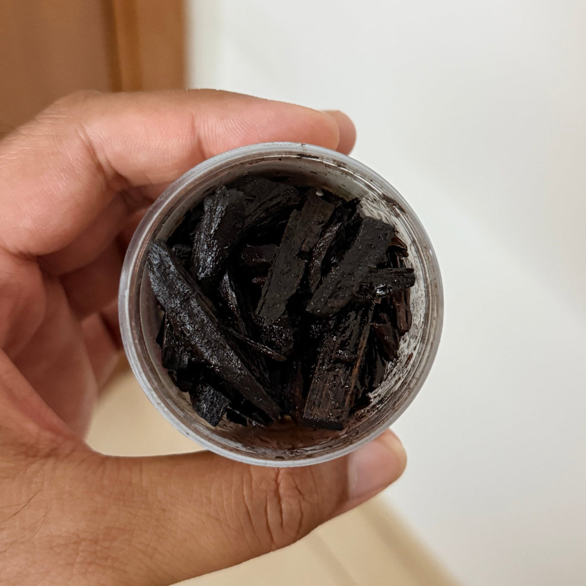 Ajmal Moattar Azraq Bakhoor – Premium Incense Portions (5g, 10g, 20g & 25g - Perfume Pundit