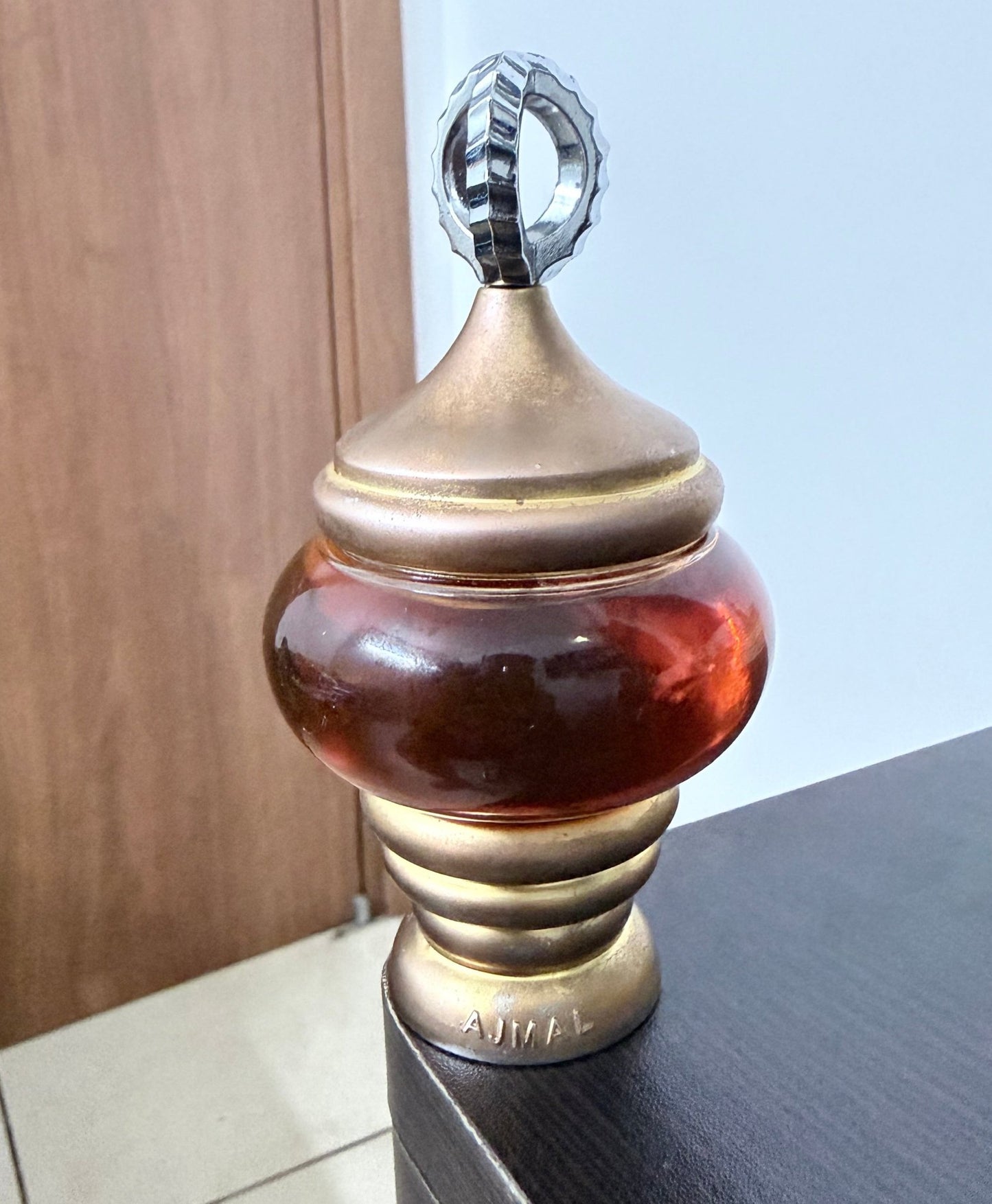 Ajmal Alf Lail O Lail / 1001 Nights Attar – 6ml Premium Decant (Half Tola) - Perfume Pundit